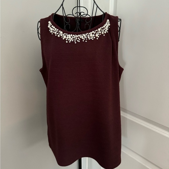 Ann Taylor Tops - NWT Ann Taylor Knit Tank w/ Pearl & Rhinestone Accent Collar Size Large